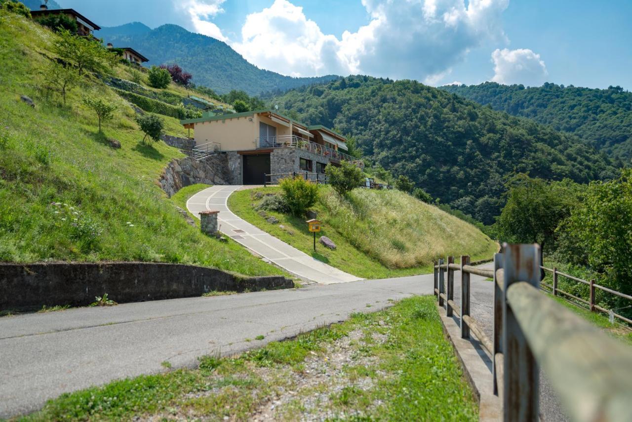 Alveare sul lago Pisogne Esterno foto
