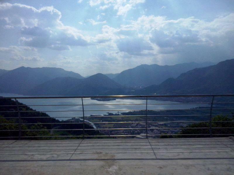 Alveare sul lago Pisogne Esterno foto