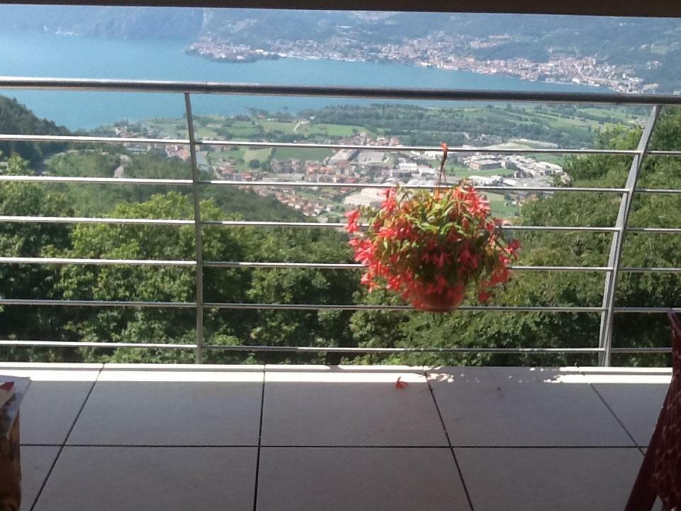 Alveare sul lago Pisogne Esterno foto